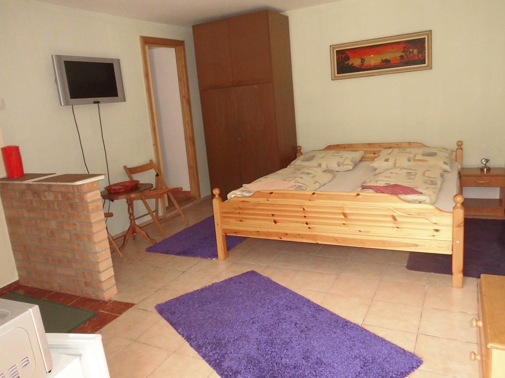 Apartment Fenyves *
