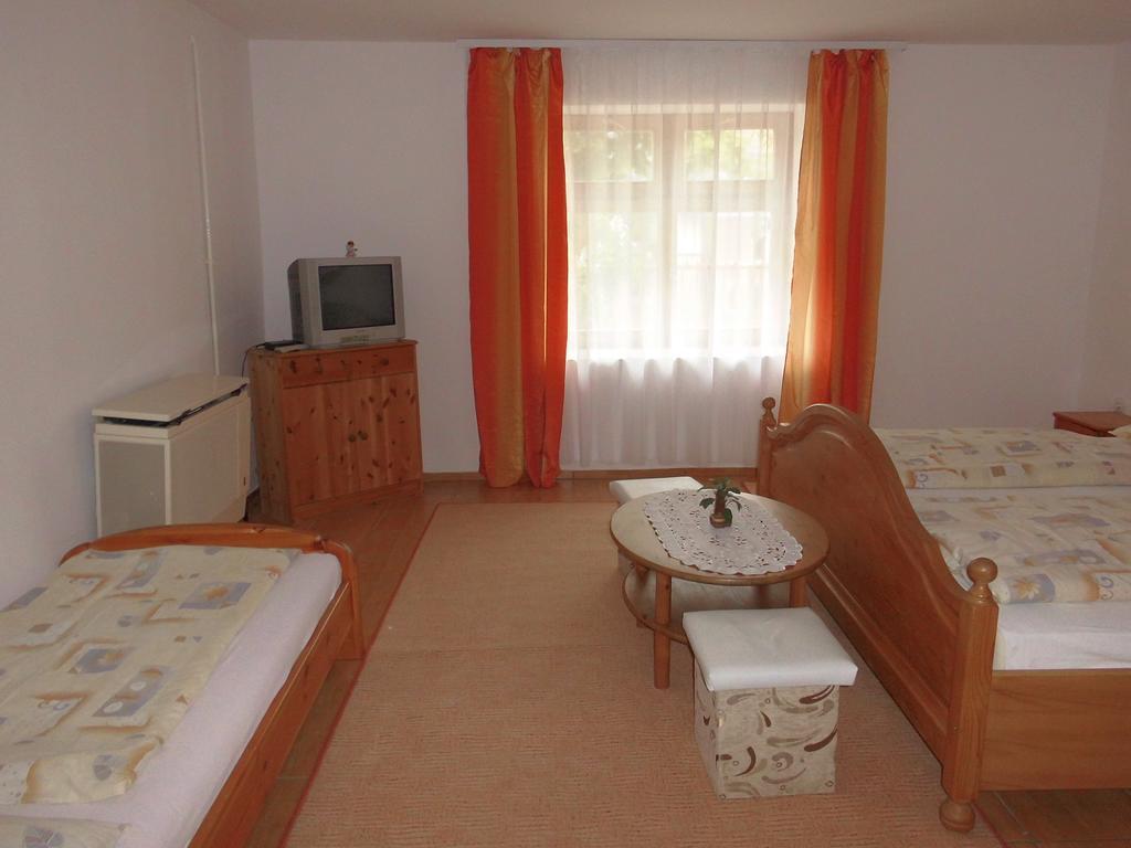 Apartment Fenyves *