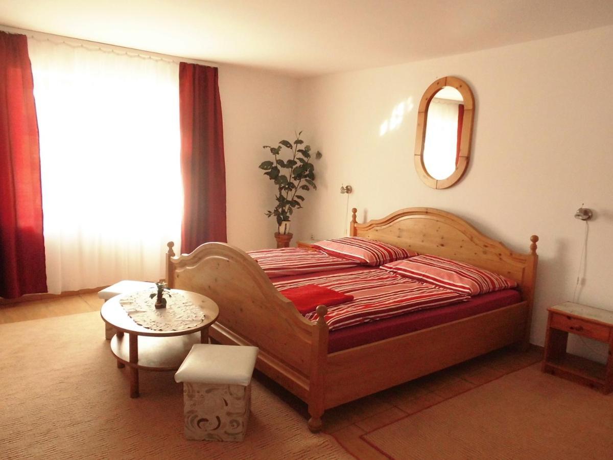 Apartment Fenyves Sarospatak